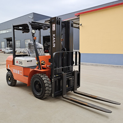 凯临重工两驱叉车 高效仓储服务的理想解决方案