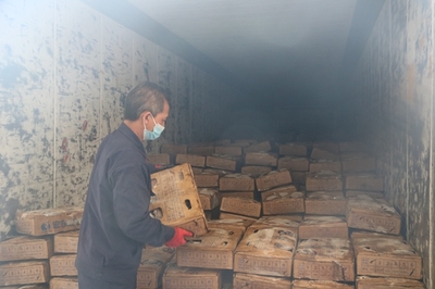 幸福用双手堆积 仓储服务的价值与温度